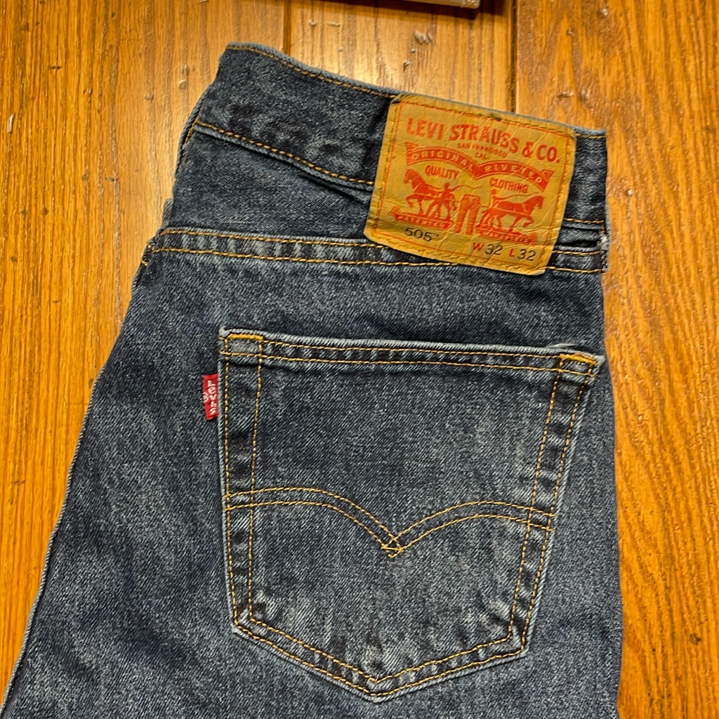Brand New No Tags Mens Levi 550 Jeans 32x32